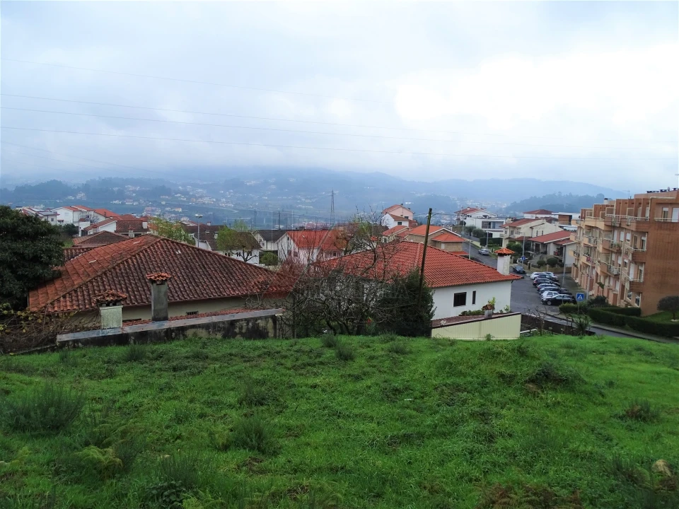 Terreno para Venda em Fafe Foto 13