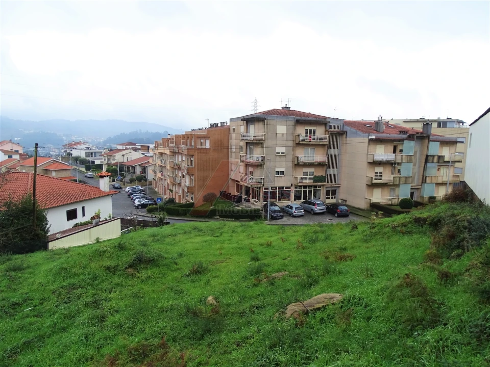 Terreno para Venda em Fafe Foto 12