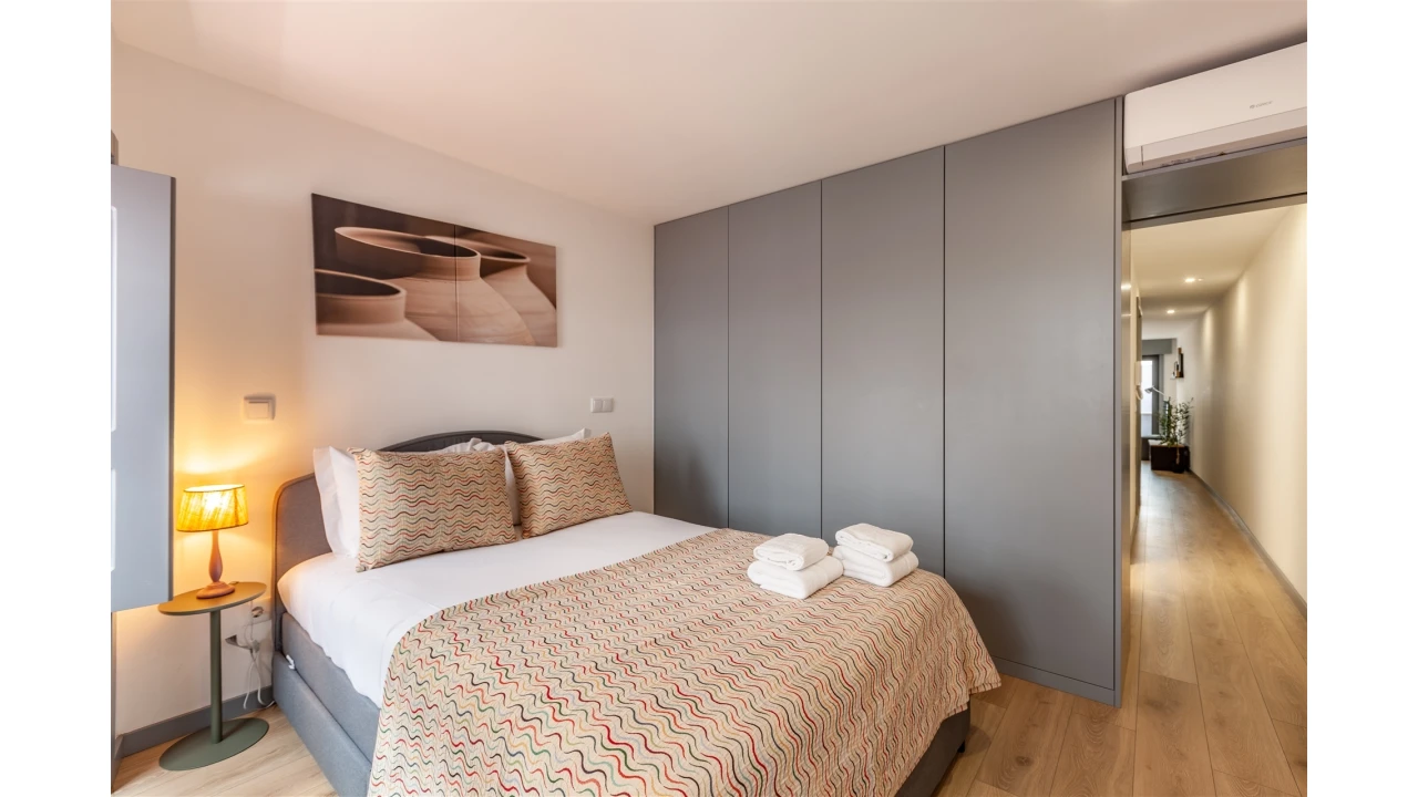 Apartamento T1 para Arrendamento férias em Braga (São José de São Lázaro e São João do Souto) Foto 8