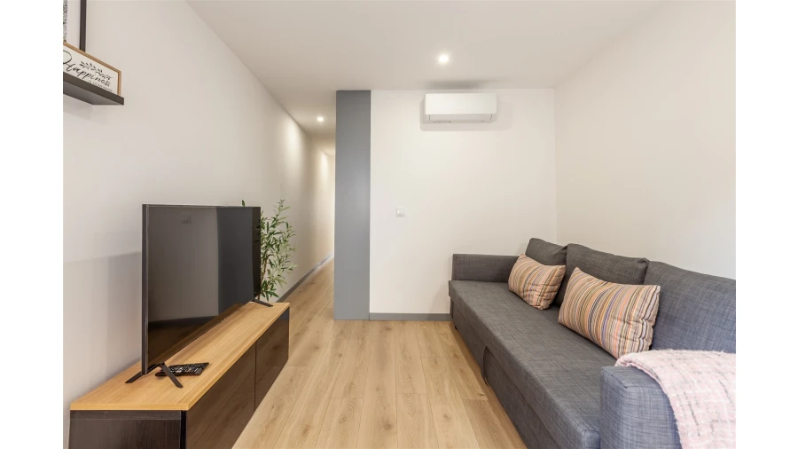 Apartamento T1 para Arrendamento férias em Braga (São José de São Lázaro e São João do Souto) Foto 5