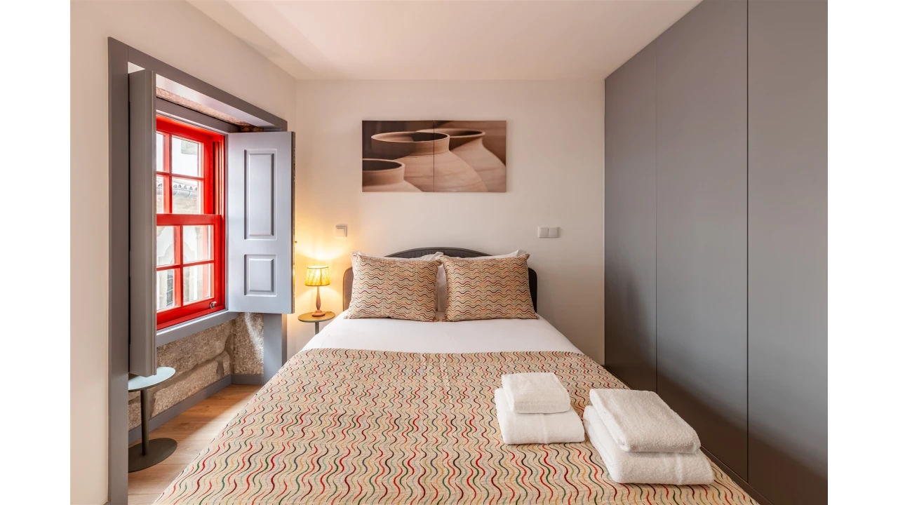 Apartamento T1 para Arrendamento férias em Braga (São José de São Lázaro e São João do Souto) Foto 7