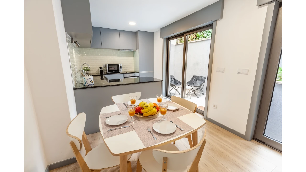 Apartamento T1 para Arrendamento férias em Braga (São José de São Lázaro e São João do Souto) Foto 18