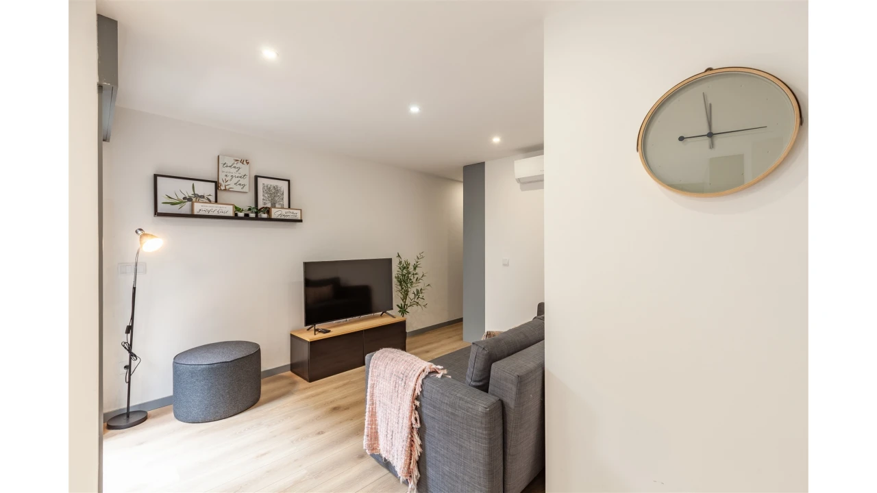 Apartamento T1 para Arrendamento férias em Braga (São José de São Lázaro e São João do Souto) Foto 16