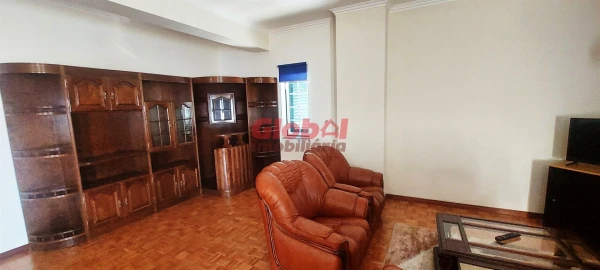 Moradia T6 para Venda em São João de Lourosa