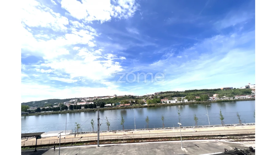 Negócio para Venda em Sé Nova, Santa Cruz, Almedina e São Bartolomeu Foto 19
