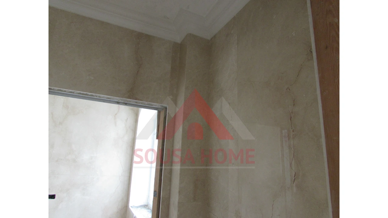 Moradia T4 para Venda em Juncal Foto 7