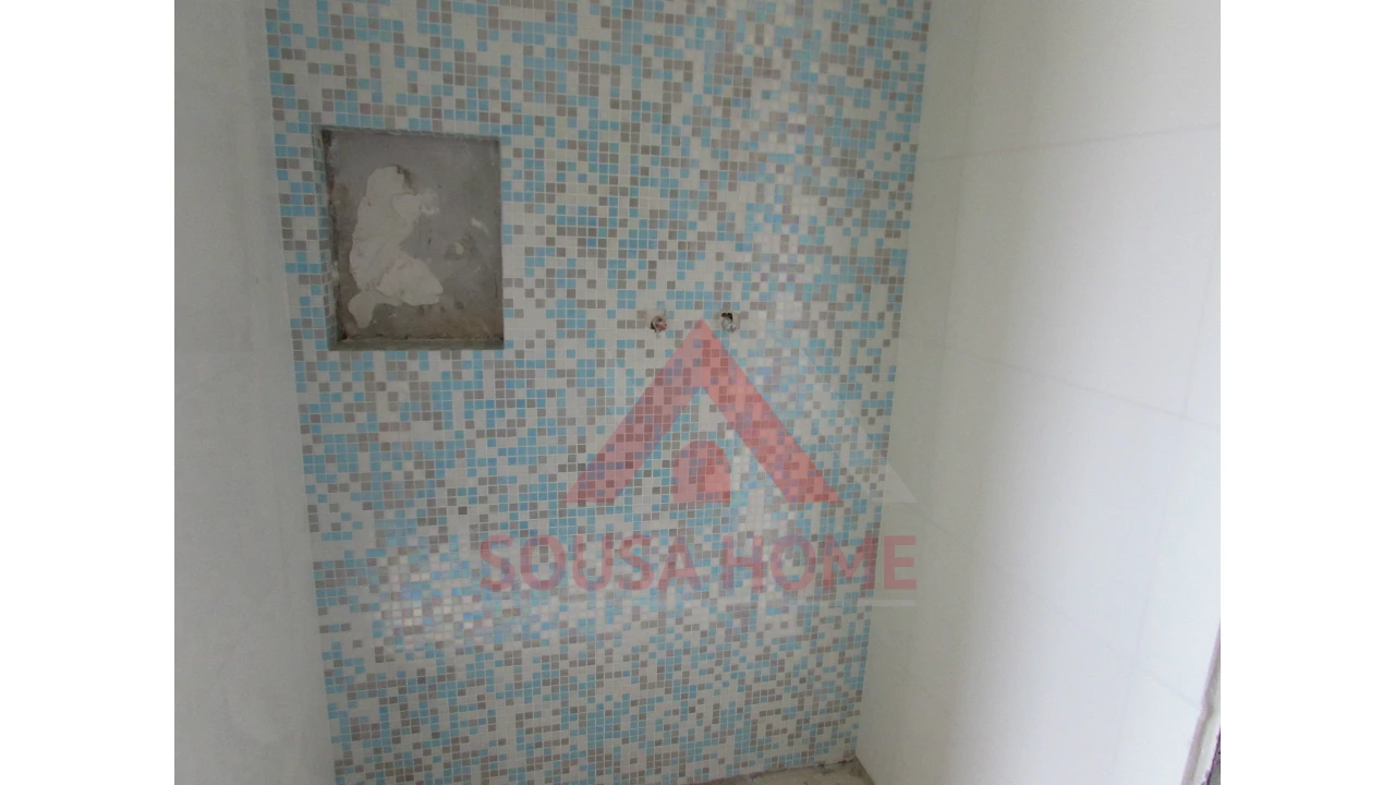 Moradia T4 para Venda em Juncal Foto 17