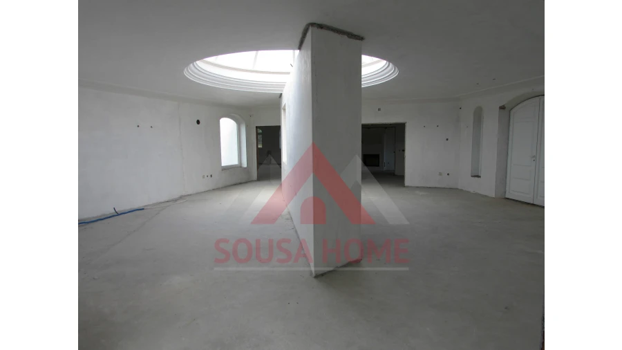 Moradia T4 para Venda em Juncal Foto 11