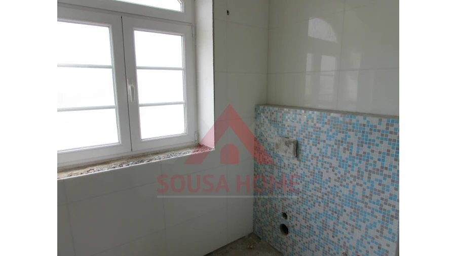 Moradia T4 para Venda em Juncal Foto 18