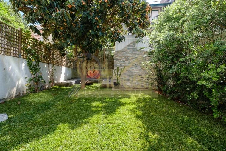 Apartamento T3 para Venda em São Domingos de Benfica Foto 2