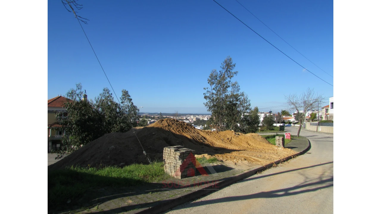 Terreno para Venda em Leiria, Pousos, Barreira e Cortes Foto 4