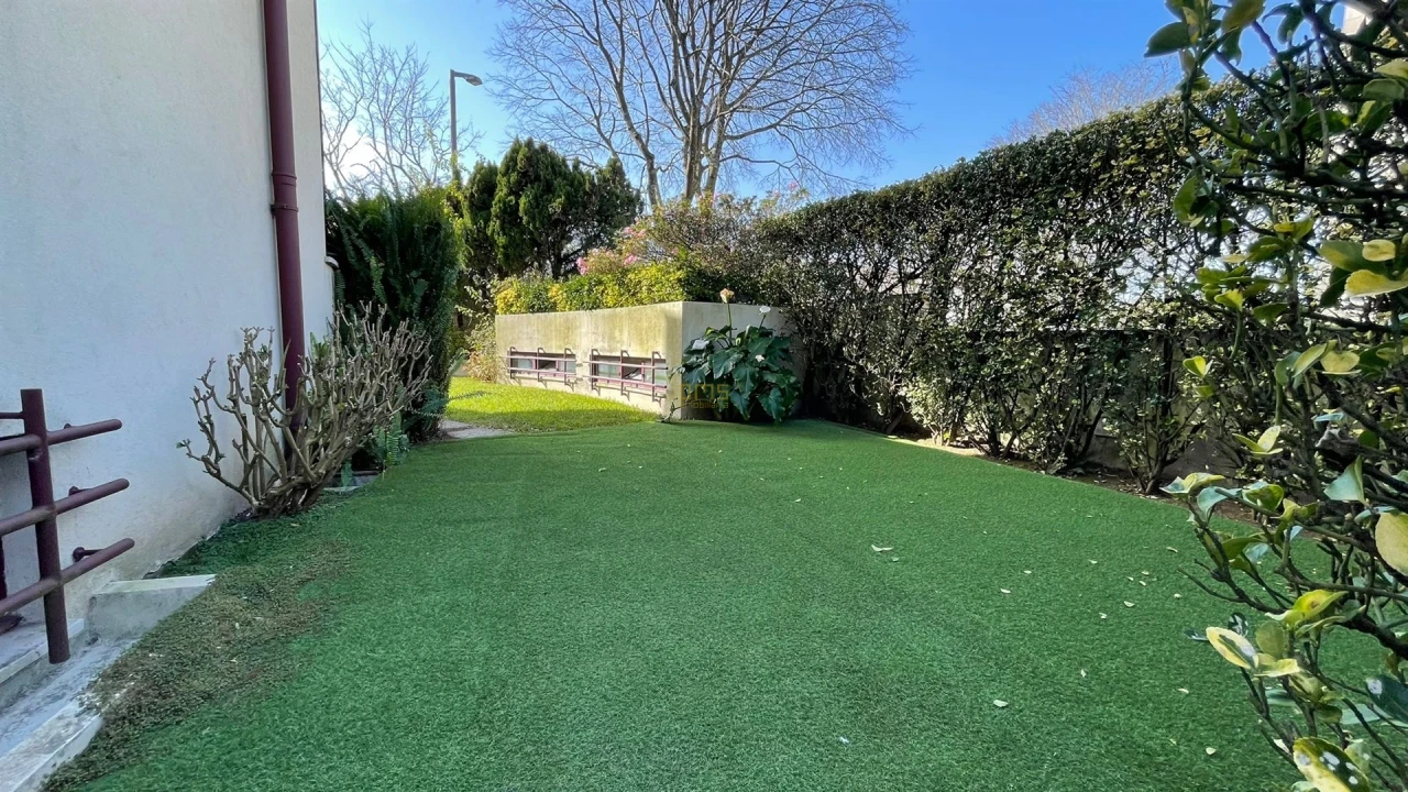 Moradia T5 para Venda em Aldoar, Foz do Douro e Nevogilde Foto 2