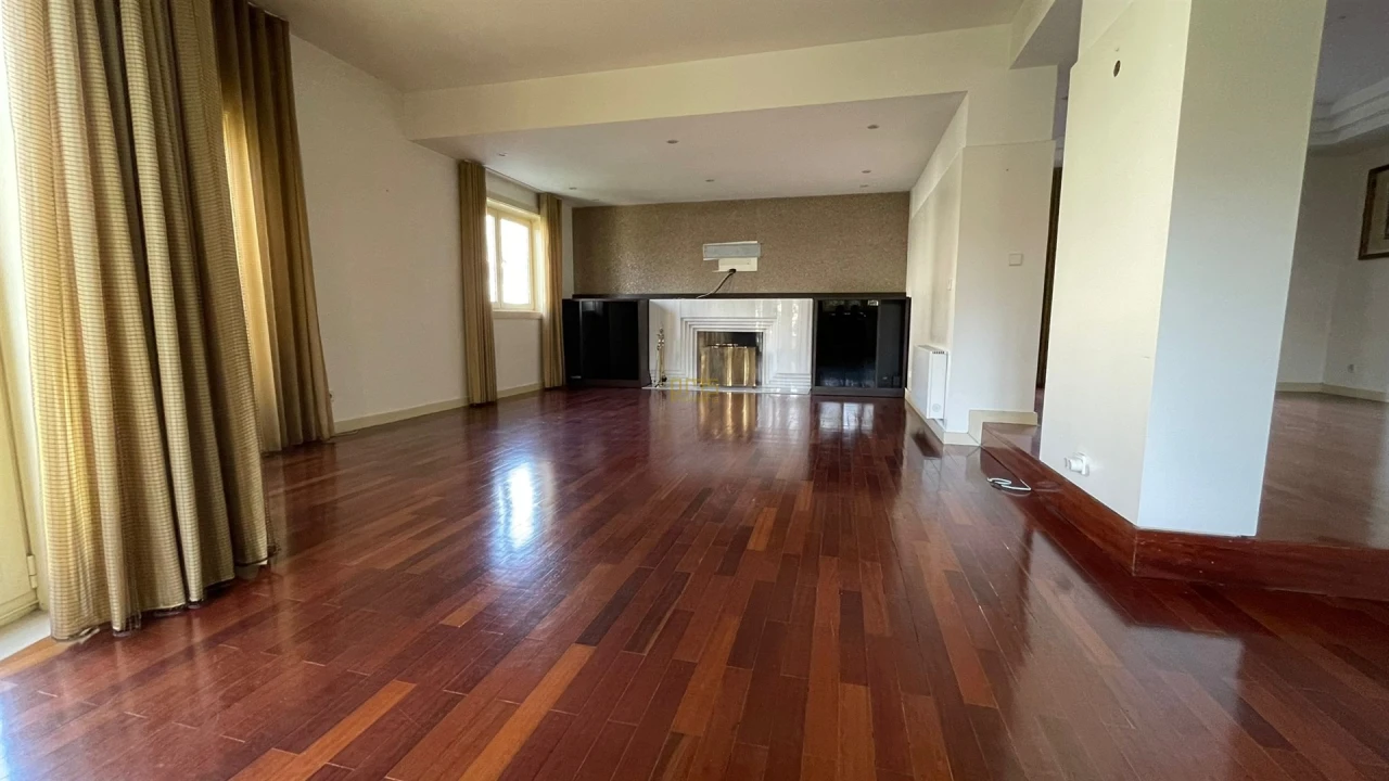 Moradia T5 para Venda em Aldoar, Foz do Douro e Nevogilde Foto 9