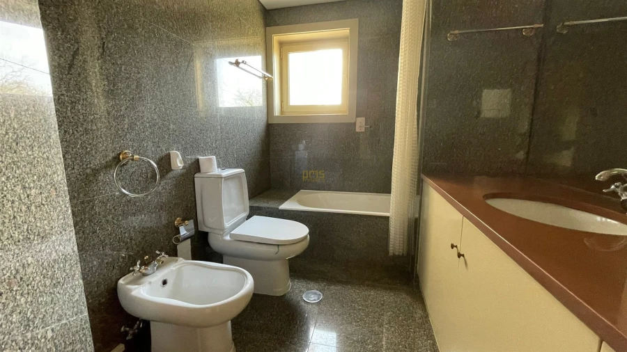 Moradia T5 para Venda em Aldoar, Foz do Douro e Nevogilde Foto 29