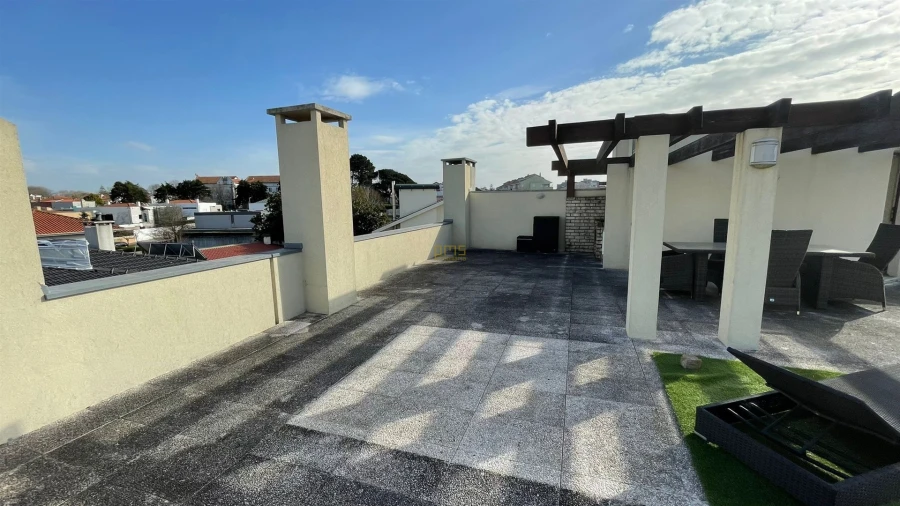 Moradia T5 para Venda em Aldoar, Foz do Douro e Nevogilde Foto 5