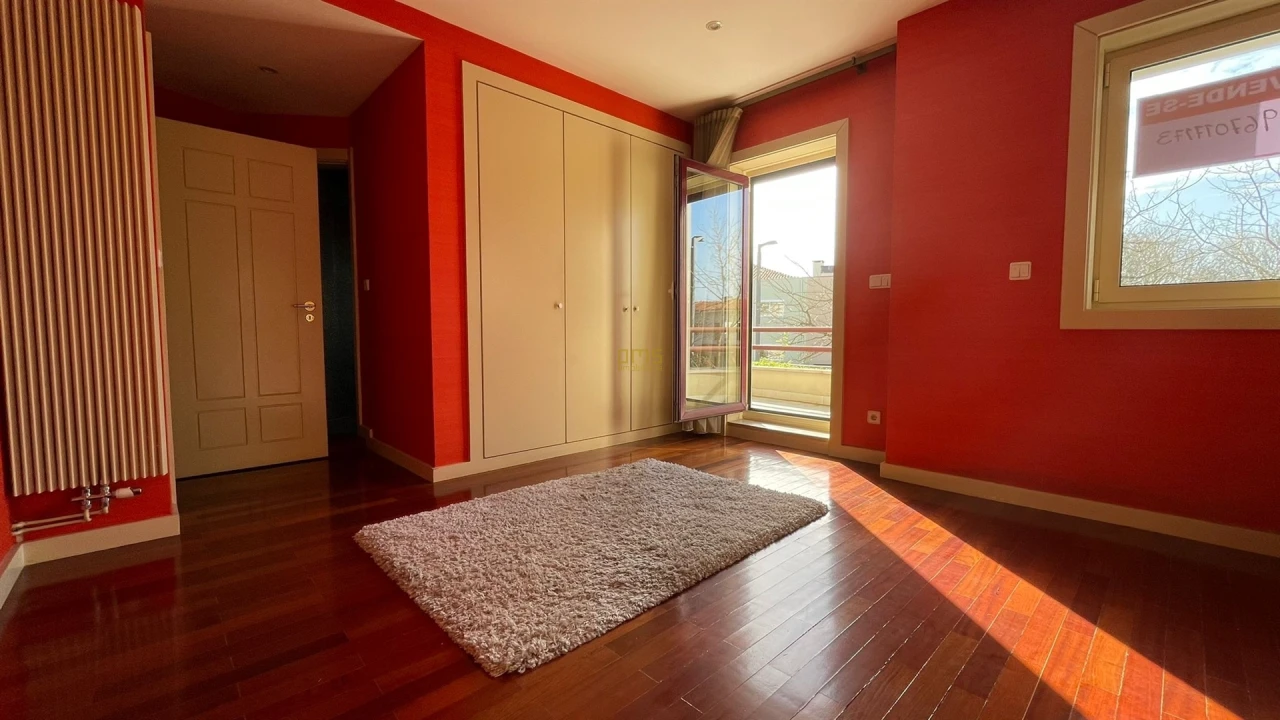 Moradia T5 para Venda em Aldoar, Foz do Douro e Nevogilde Foto 16