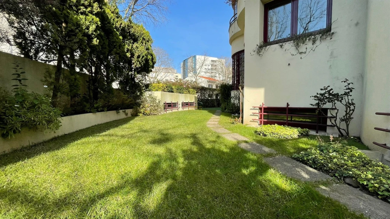 Moradia T5 para Venda em Aldoar, Foz do Douro e Nevogilde Foto 1