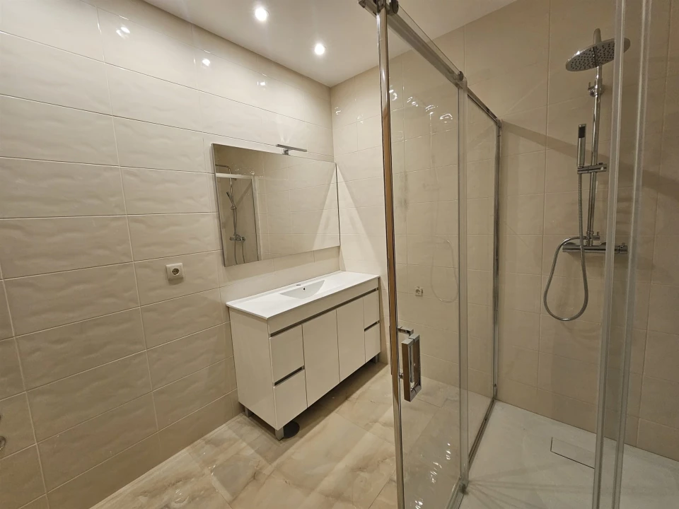 Apartamento T3 para Venda em Freamunde Foto 17