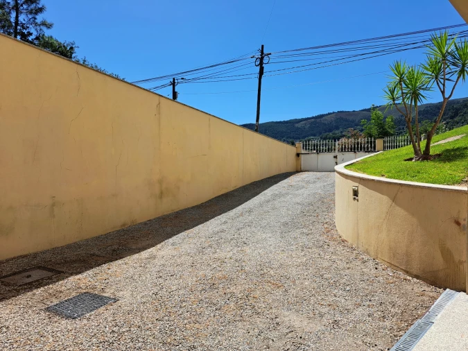 Moradia T3 para Venda em Prado (São Miguel) Foto 36