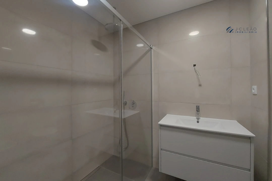 Apartamento T0 para Venda em Cedofeita, Santo Ildefonso, Sé, Miragaia, São Nicolau e Vitória Foto 15