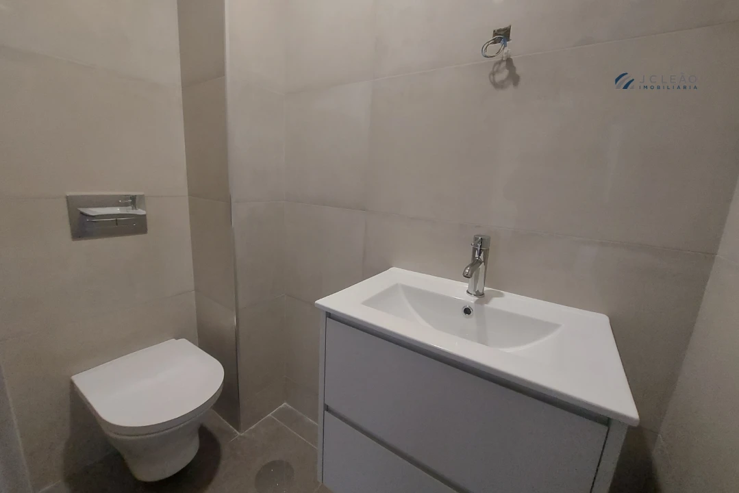 Apartamento T0 para Venda em Cedofeita, Santo Ildefonso, Sé, Miragaia, São Nicolau e Vitória Foto 17