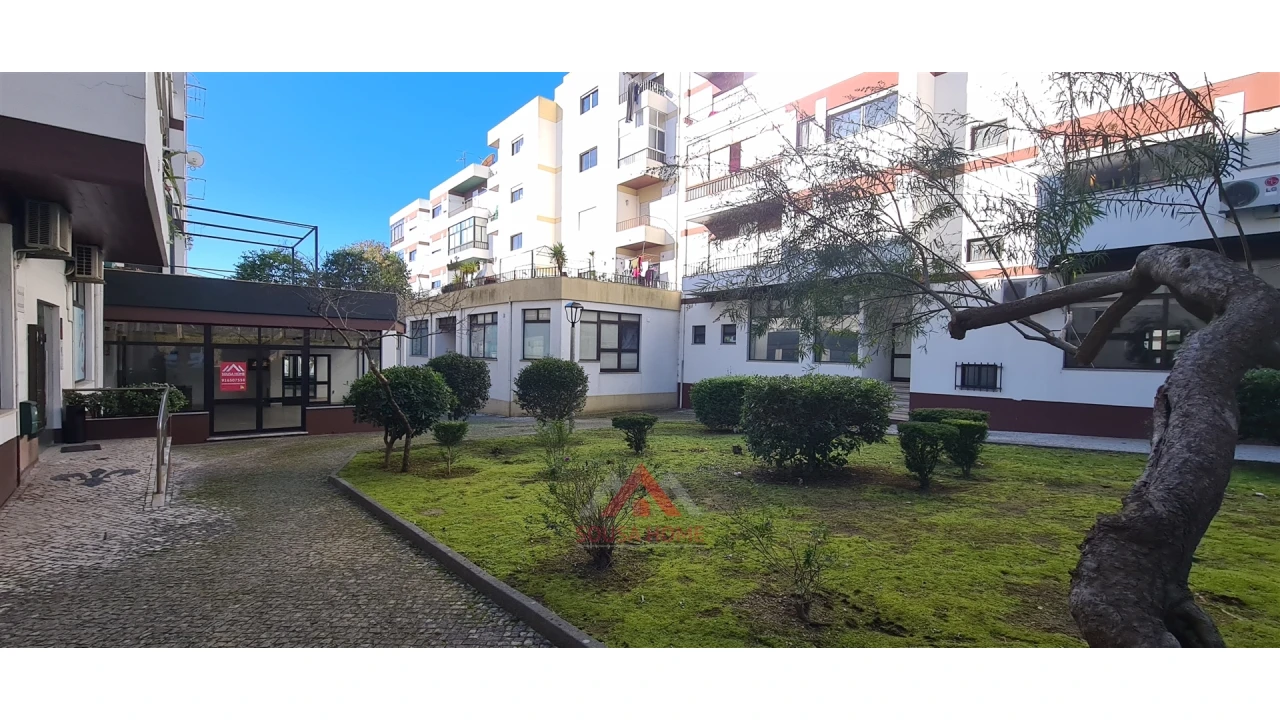 Loja para Venda em Leiria, Pousos, Barreira e Cortes Foto 10