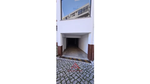 Loja para Venda em Leiria, Pousos, Barreira e Cortes