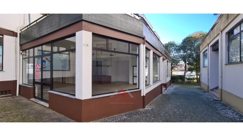Loja para Venda em Leiria, Pousos, Barreira e Cortes