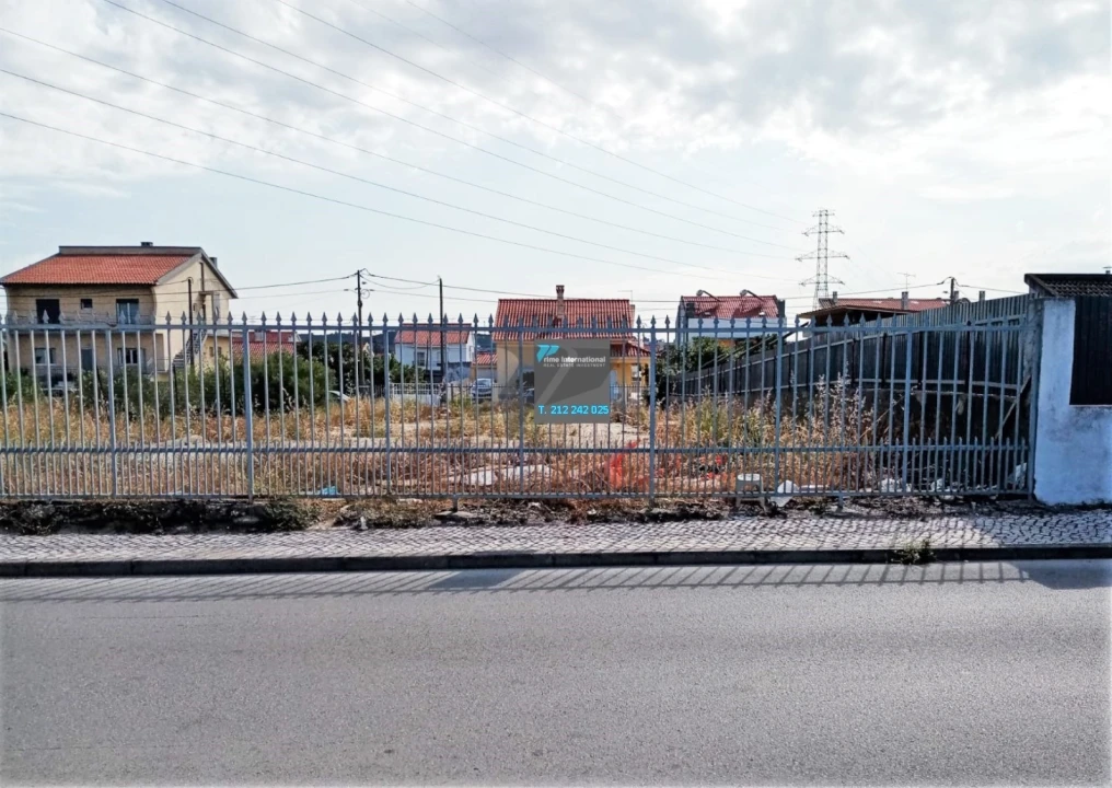 Terreno para Venda em Quinta do Conde Foto 1