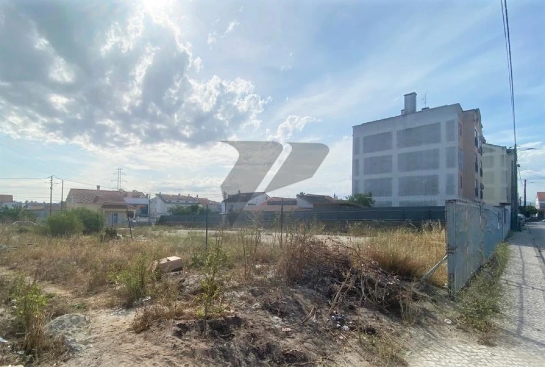 Terreno para Venda em Quinta do Conde Foto 3