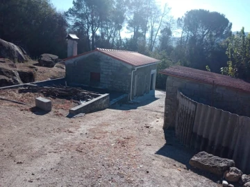 Quinta T0 para Venda em Povolide