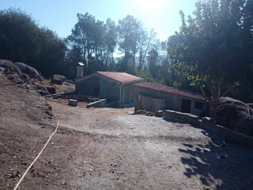 Quinta T0 para Venda em Povolide
