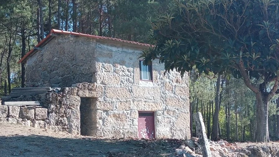 Quinta T0 para Venda em Povolide