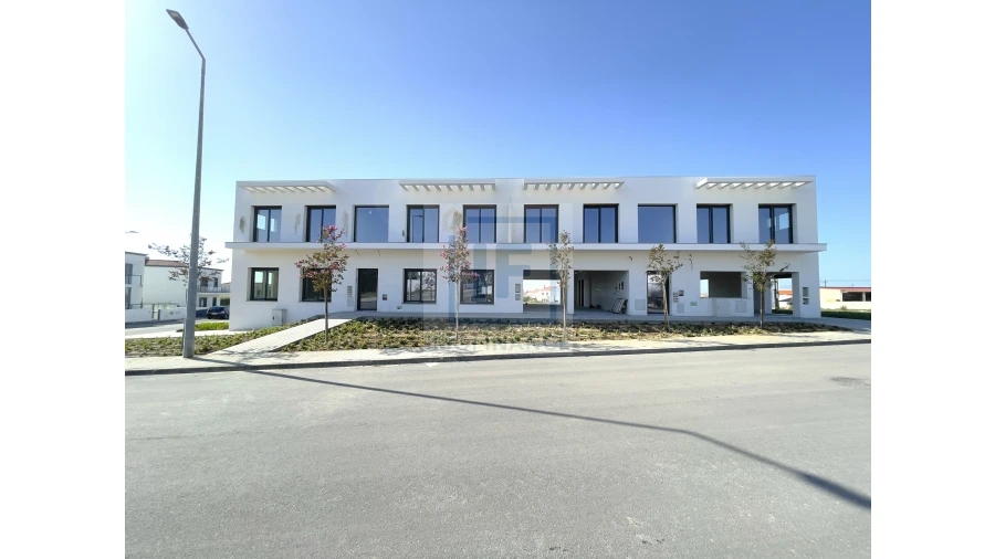 Loja para Venda em Atouguia da Baleia Foto 11