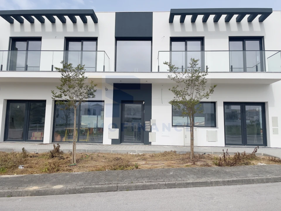 Loja para Venda em Atouguia da Baleia Foto 1