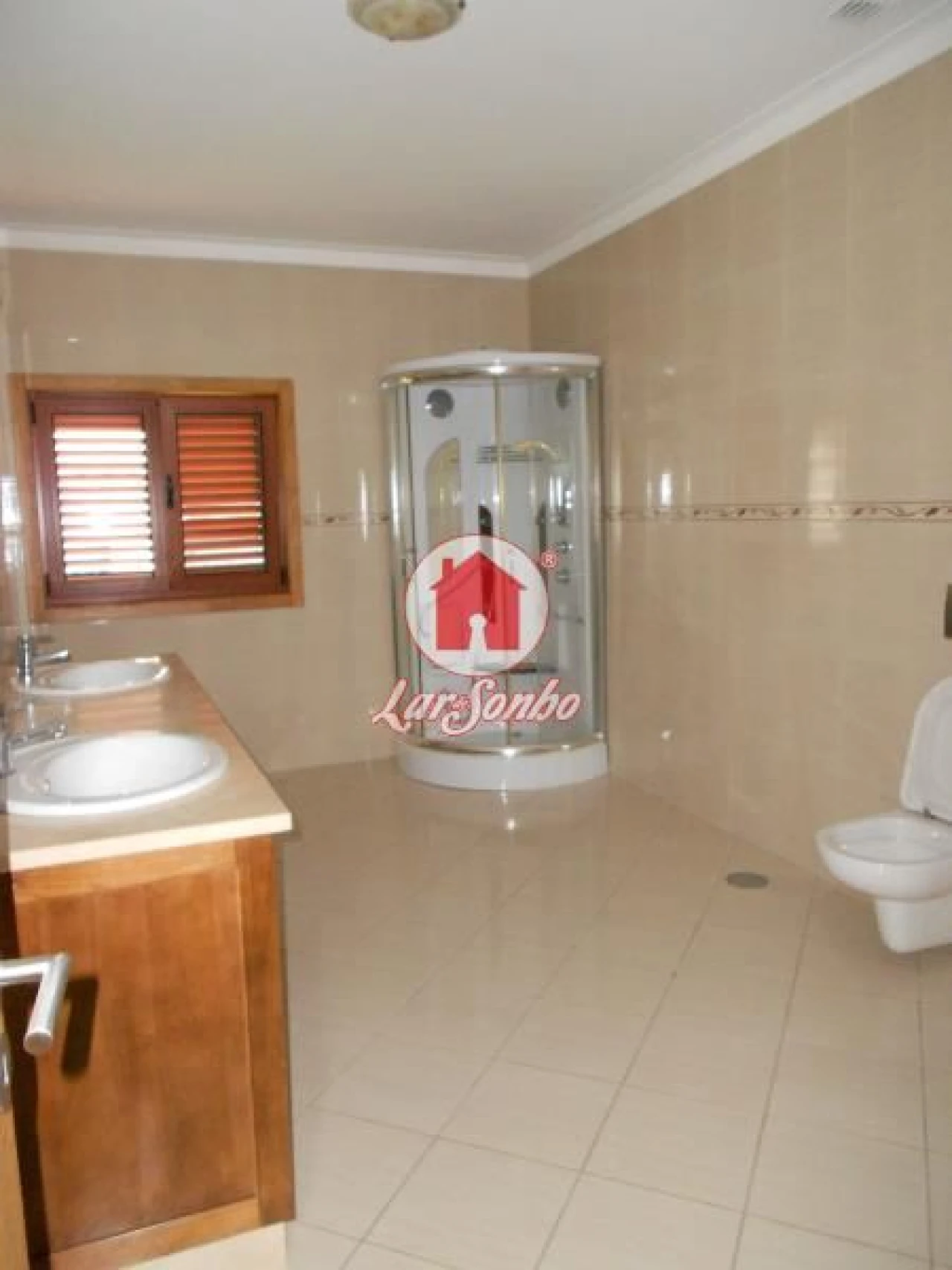 Moradia T10 para Venda em Brufe Foto 12