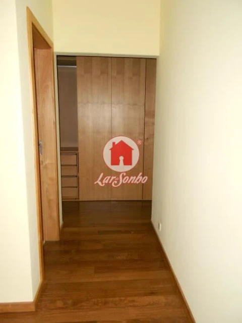 Moradia T10 para Venda em Brufe