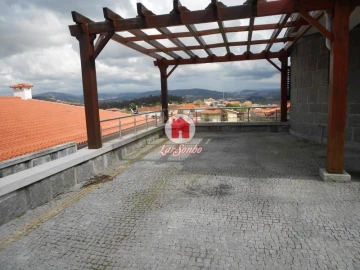 Moradia T10 para Venda em Brufe