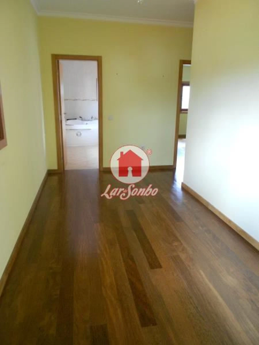Moradia T10 para Venda em Brufe Foto 6