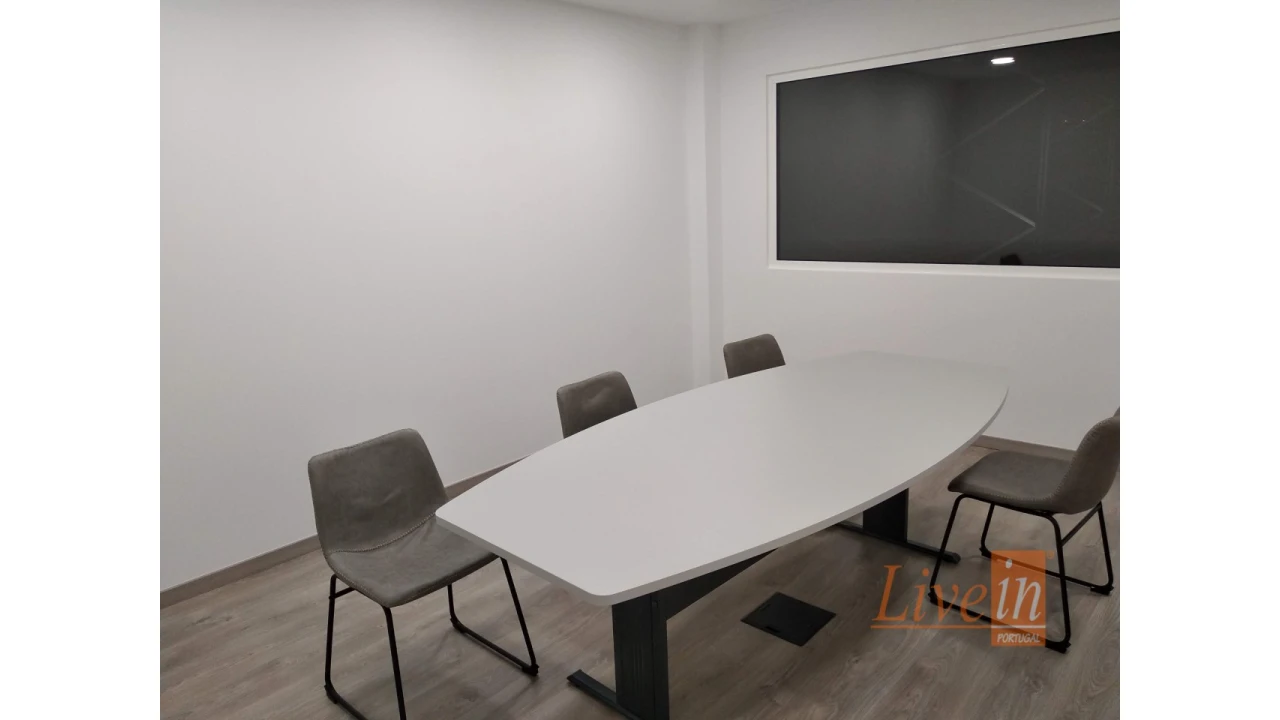 Armazém para Venda em Malveira e São Miguel de Alcainça Foto 6