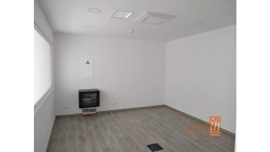 Armazém para Venda em Malveira e São Miguel de Alcainça Foto 5