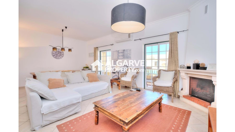Apartamento T3 para Venda em Quarteira Foto 29