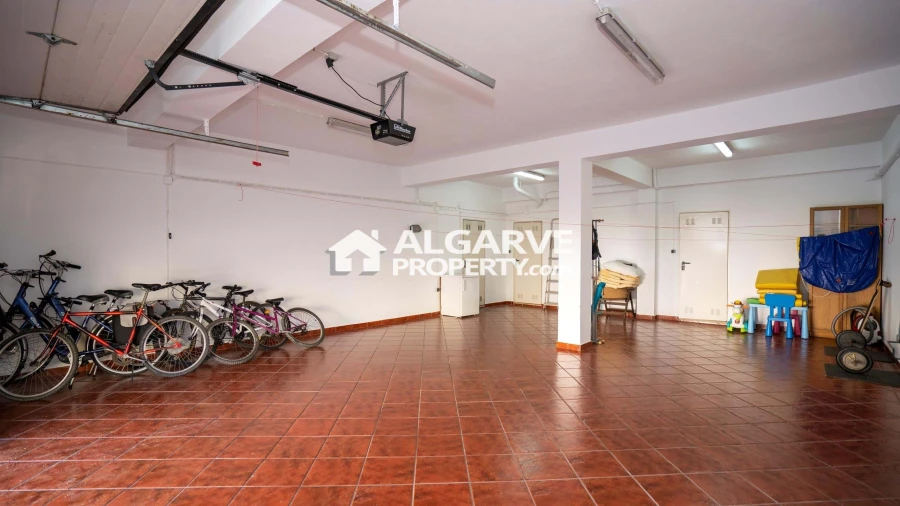 Apartamento T3 para Venda em Quarteira Foto 26