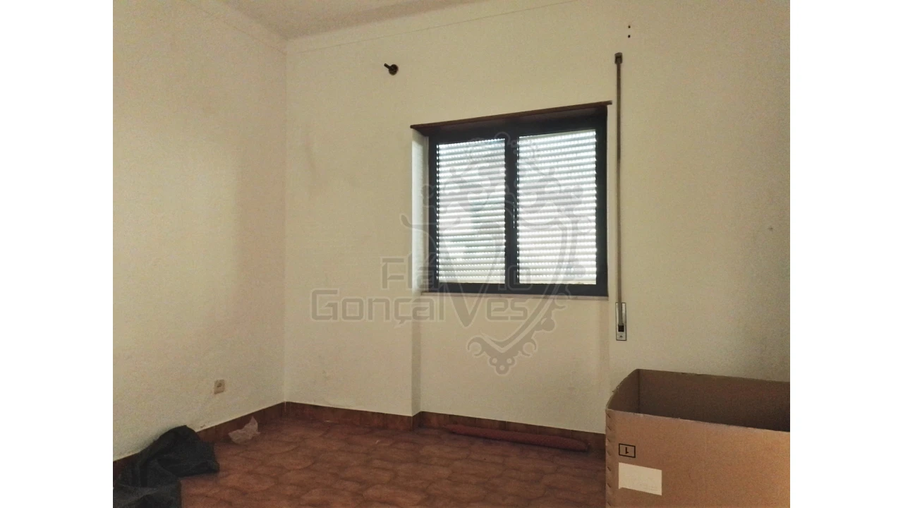 Moradia T4 para Venda em São João Baptista Foto 5