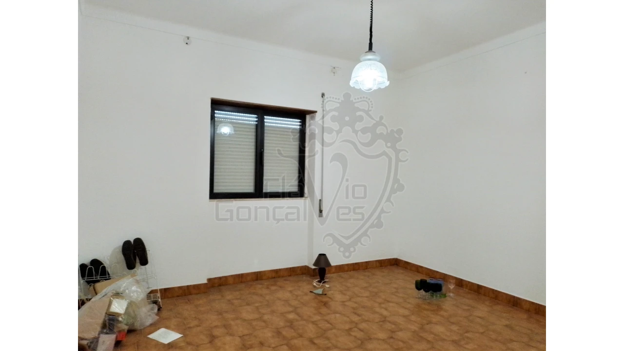 Moradia T4 para Venda em São João Baptista Foto 17