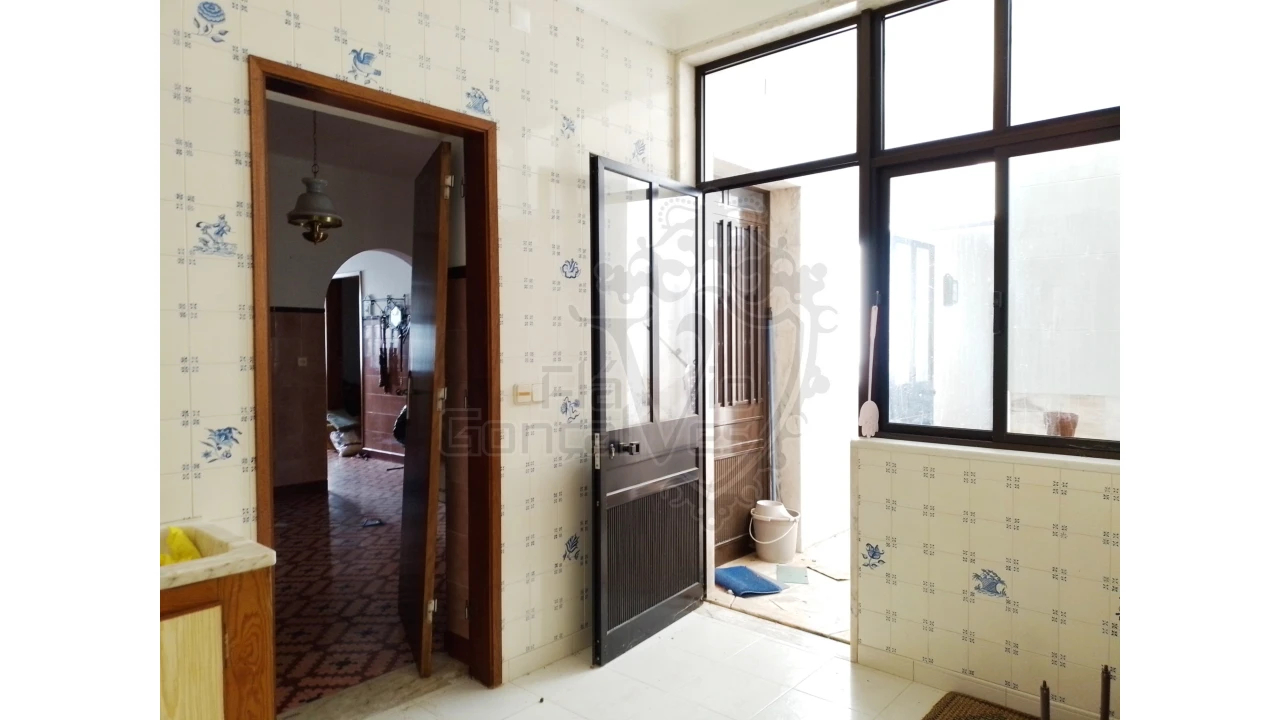 Moradia T4 para Venda em São João Baptista Foto 11