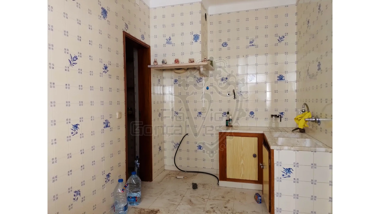 Moradia T4 para Venda em São João Baptista Foto 9