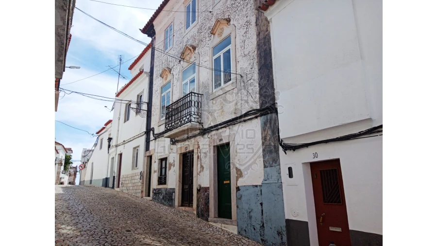 Moradia T6 para Venda em Estremoz (Santa Maria e Santo André) Foto 1