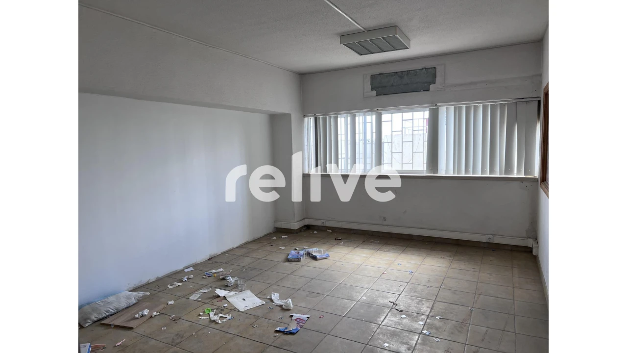 Armazém para Venda em Póvoa de Santa Iria e Forte da Casa Foto 11