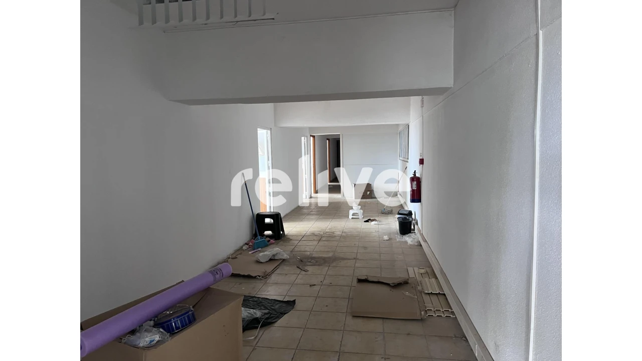 Armazém para Venda em Póvoa de Santa Iria e Forte da Casa Foto 17